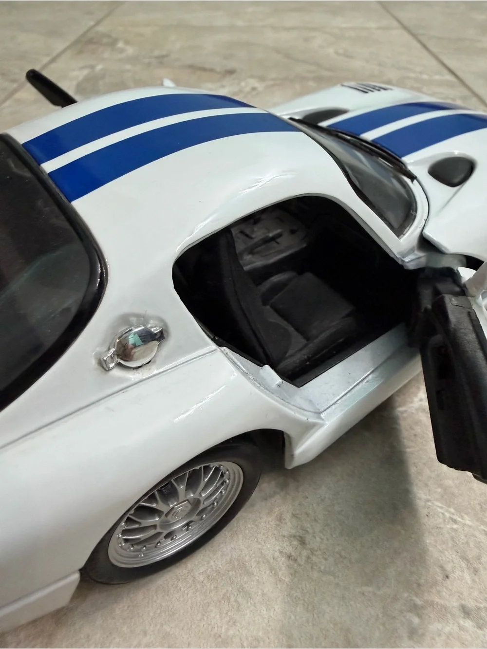 Dodge Viper GTS-R Coupe Diecast Car